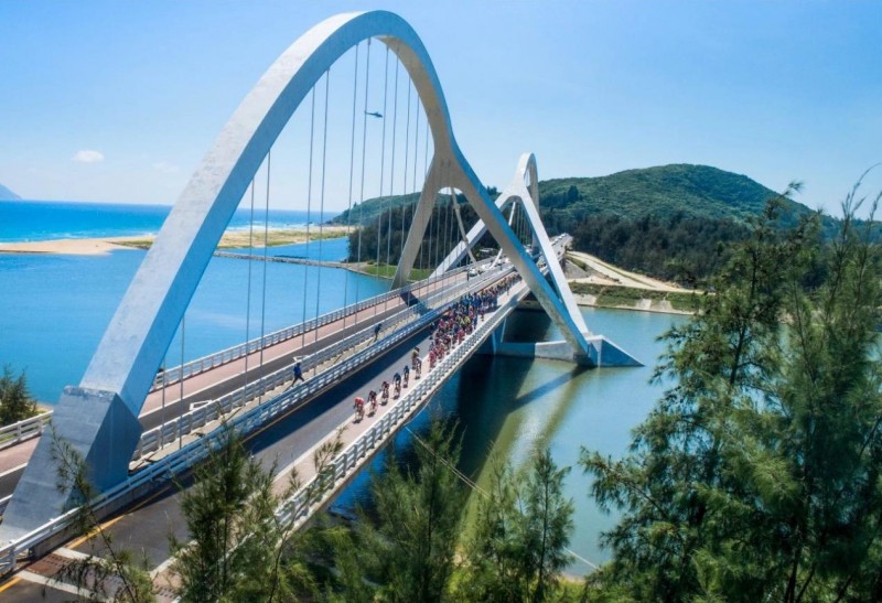焕新启航环岛逐梦“喜德盛杯”2024第十五届环海南岛国际公路自行车赛盛大开幕(图16)