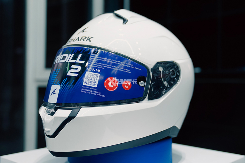 骐翼用品发布2024款SHARK头盔998元起(图6) 骐翼用品发布2024款SHARK头盔998元起(图6)