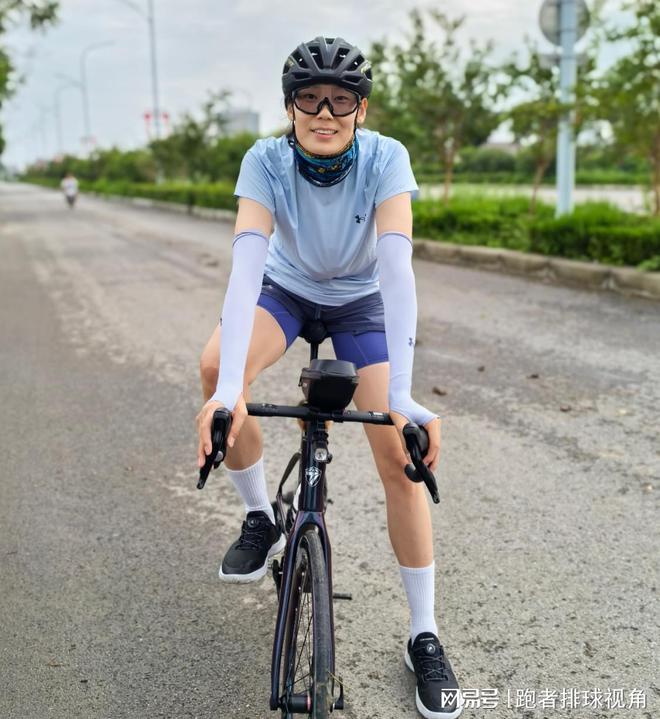 朱婷继续享受假期回河南玩骑行装备齐全一行为暴露少女心(图1)