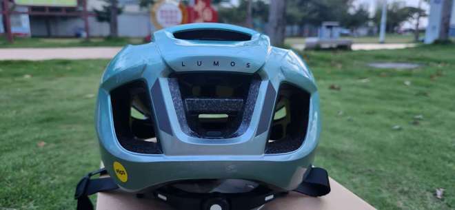 喜欢骑行的别错过头盔+尾灯组合UltraAero魔途头盔体验(图5) 喜欢骑行的别错过头盔+尾灯组合UltraAero魔途头盔体验(图5)