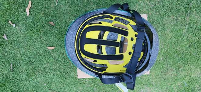 喜欢骑行的别错过头盔+尾灯组合UltraAero魔途头盔体验(图3) 喜欢骑行的别错过头盔+尾灯组合UltraAero魔途头盔体验(图3)