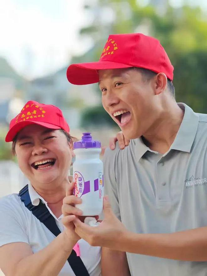 民族与世界的美好“骑”遇——2024环广西世巡赛河池赛段侧记(图8)