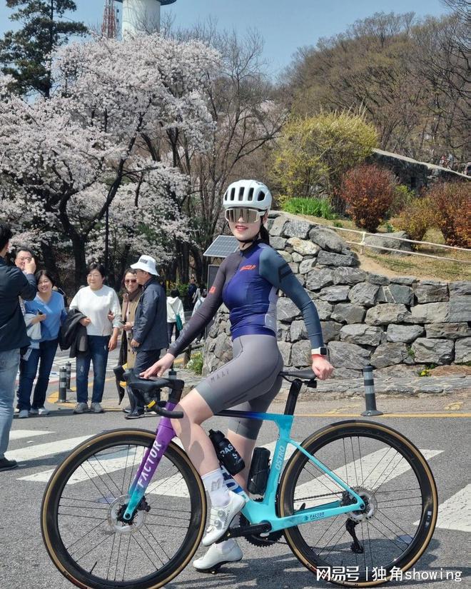 惊艳！搭配个性骑行服的绝佳选择(图3)