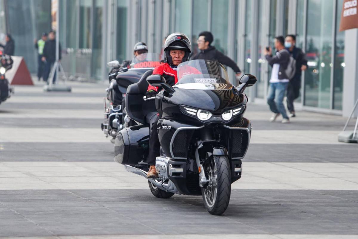 保定2024长城重机骑士嘉年华开幕吃驴火骑国产最贵摩托啥感觉?(图3) 保定2024长城重机骑士嘉年华开幕吃驴火骑国产最贵摩托啥感觉?(图3)