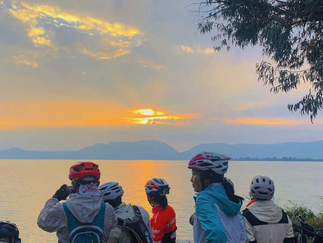 秋天骑行装备的选择和搭配(图1) 秋天骑行装备的选择和搭配(图1)