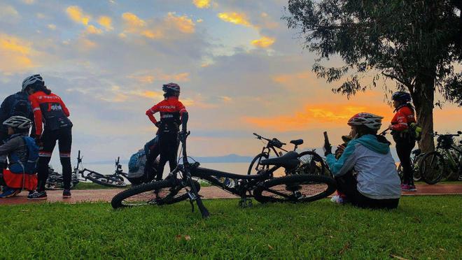 秋天骑行装备的选择和搭配(图4) 秋天骑行装备的选择和搭配(图4)