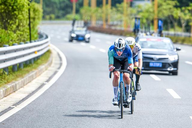 2024环广西公路自行车世界巡回赛揭幕战大集团冲刺乐透戴斯尼车队夺首胜(图6)