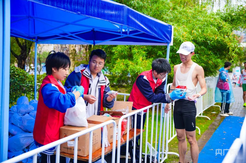 2024康养名城·广德半程马拉松开赛(图4)