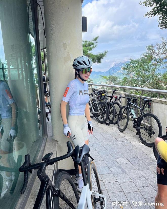 骑行达人必备！时尚动感骑行服穿搭大揭秘！(图7)