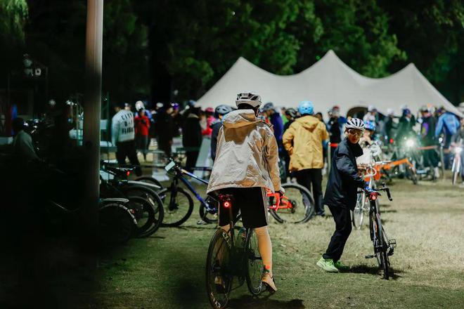 超11000人次参与！2024嘉北郊野夜骑收官(图1)