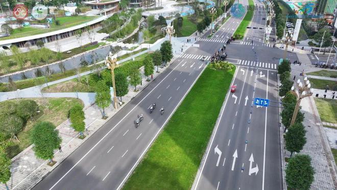 雨城时间到！首站鸣枪2024年“环茶马古道”雅安公路自行车赛雨城站开赛(图7)