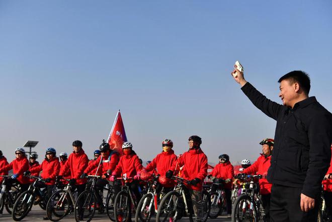 山西长城一号旅游公路骑行赛盛大启幕