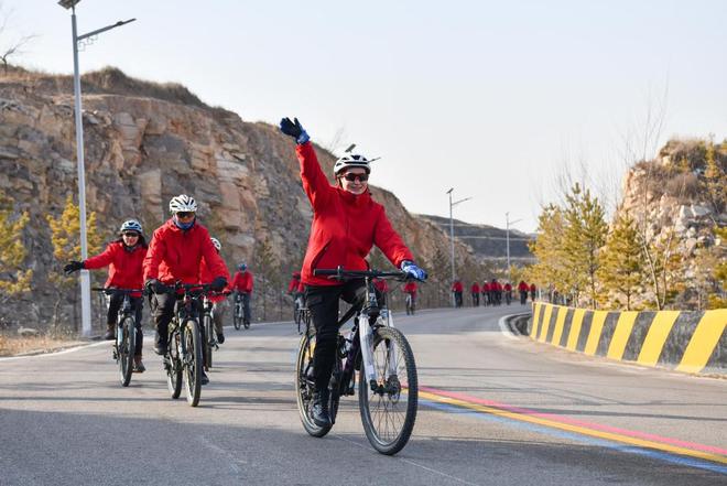 山西长城一号旅游公路骑行赛盛大启幕(图4)