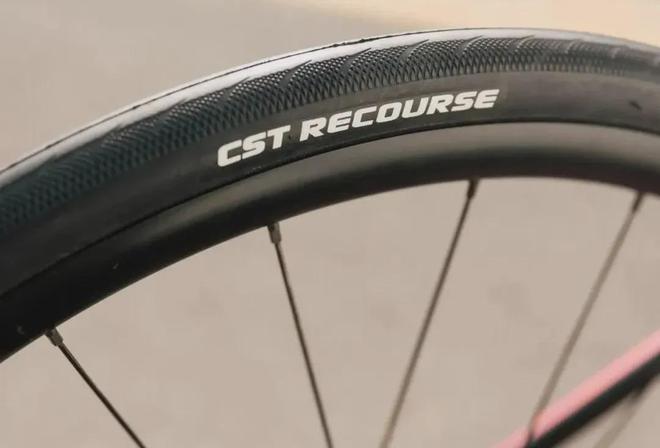 正新轮胎闪耀上海助力骑行盛典圆满收官(图2)