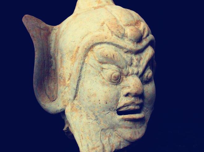 自1994年以来首次发掘出罕见“将军俑”高级军吏俑长什么样(图2)