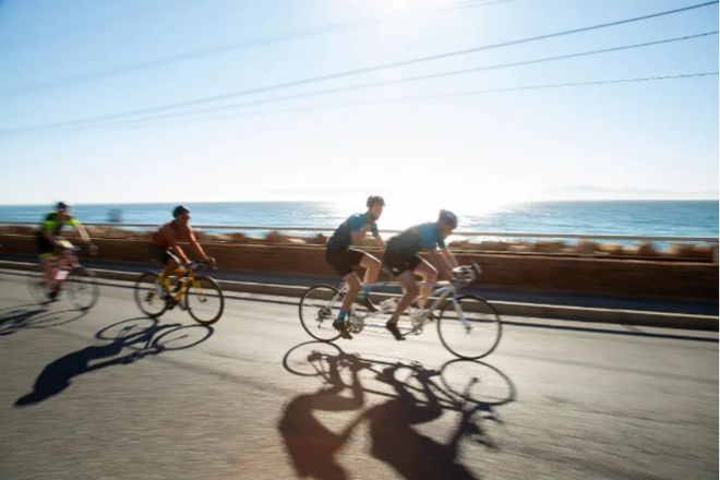 10万买自行车40万买装备！跟风上路的中产混不动骑行圈(图2)