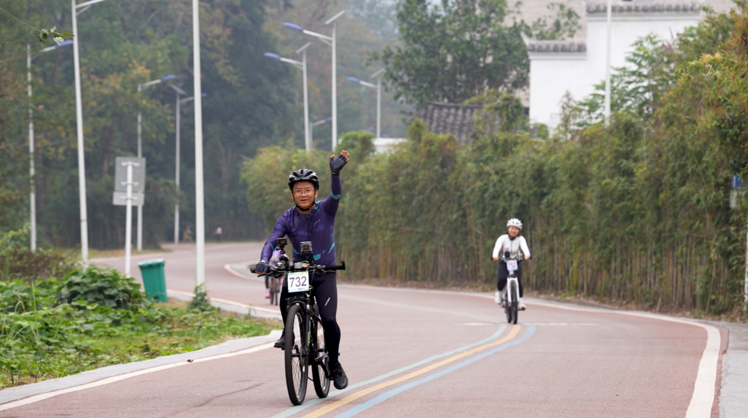 2024环梵净山公路自行车赛——骑行挑战活动成功举行(图4) 2024环梵净山公路自行车赛——骑行挑战活动成功举行(图4)