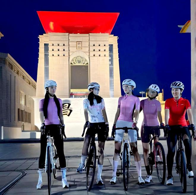 2025骑行热爆火！福伦王土拨鼠世界大牌自行车为何一车难求？