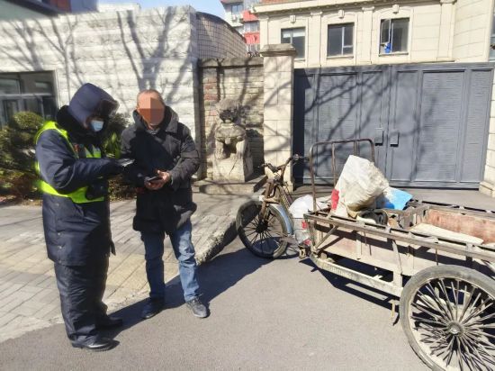 上海全市开展非机动车乱骑行交通违法专项整治(图1)