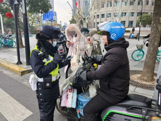 上海全市开展非机动车乱骑行交通违法专项整治(图2)