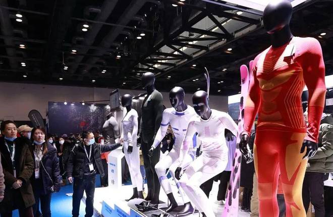 400元一件的“战衣”爆卖有人猛赚、年入过亿(图1)