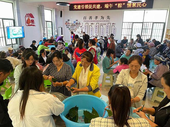 搬出大山天地宽“嵌”在一起共发展(图3)