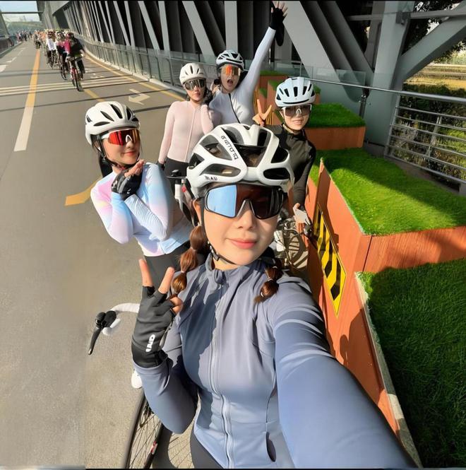 2025骑行热疯涨！辐轮王土拨鼠自行车爆火规模将破2600亿(图2)