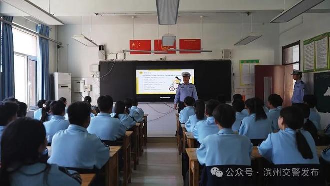 小头盔 大守护 滨州交警持续开展安全头盔佩戴提升行动(图1)