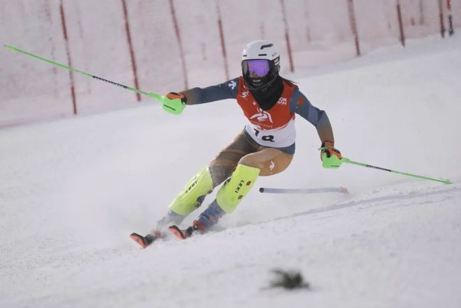 半年赚380亿的安踏又开始抢国家队了体育赞助(图5)