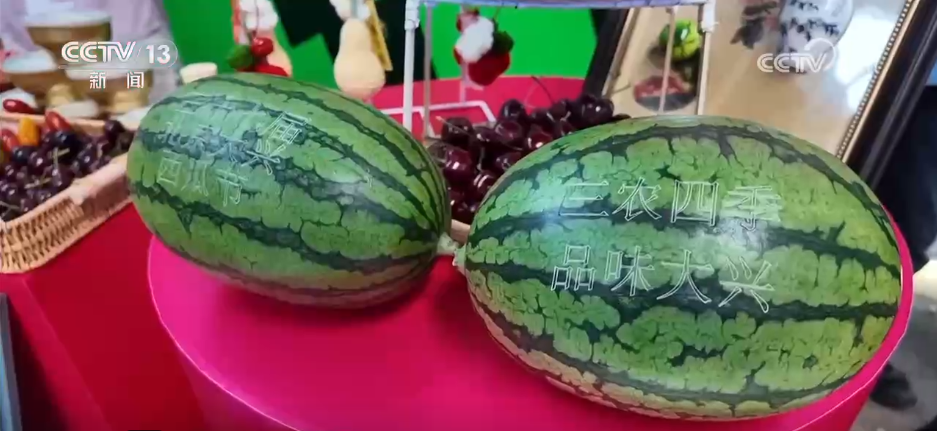 “商文旅”融合催热假日经济“花样”民俗点燃消费市场新引擎