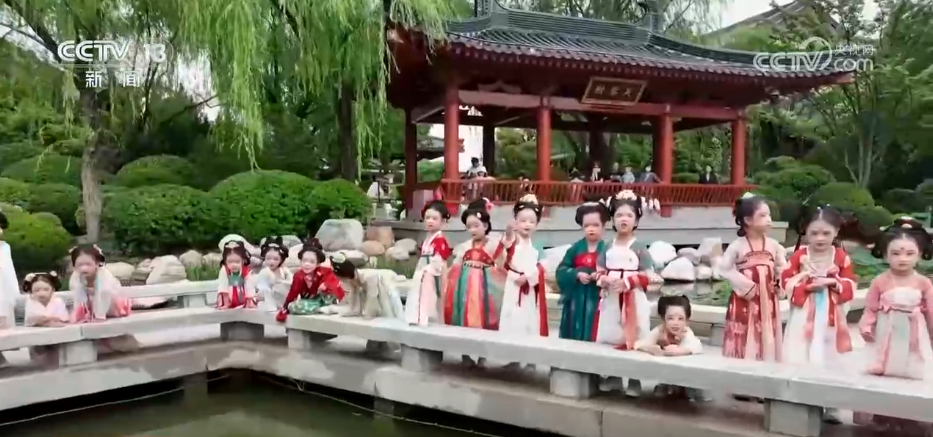 “商文旅”融合催热假日经济“花样”民俗点燃消费市场新引擎(图10)