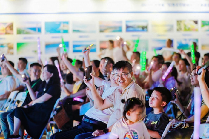 2024年海南省“红色文艺轻骑兵”开启“文化大篷车”环旅游公路之旅(图2)