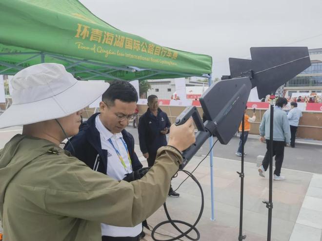 华日通讯圆满完成环青海湖国际公路自行车赛无线电保障任务(图3) 华日通讯圆满完成环青海湖国际公路自行车赛无线电保障任务(图3)