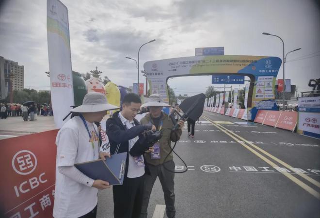 华日通讯圆满完成环青海湖国际公路自行车赛无线电保障任务(图1) 华日通讯圆满完成环青海湖国际公路自行车赛无线电保障任务(图1)