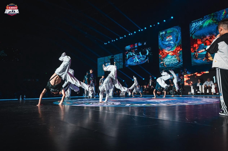 全球街舞巅峰对决2025国门之巅总决赛宁波北仑圆满收官(图2) 全球街舞巅峰对决2025国门之巅总决赛宁波北仑圆满收官(图2)