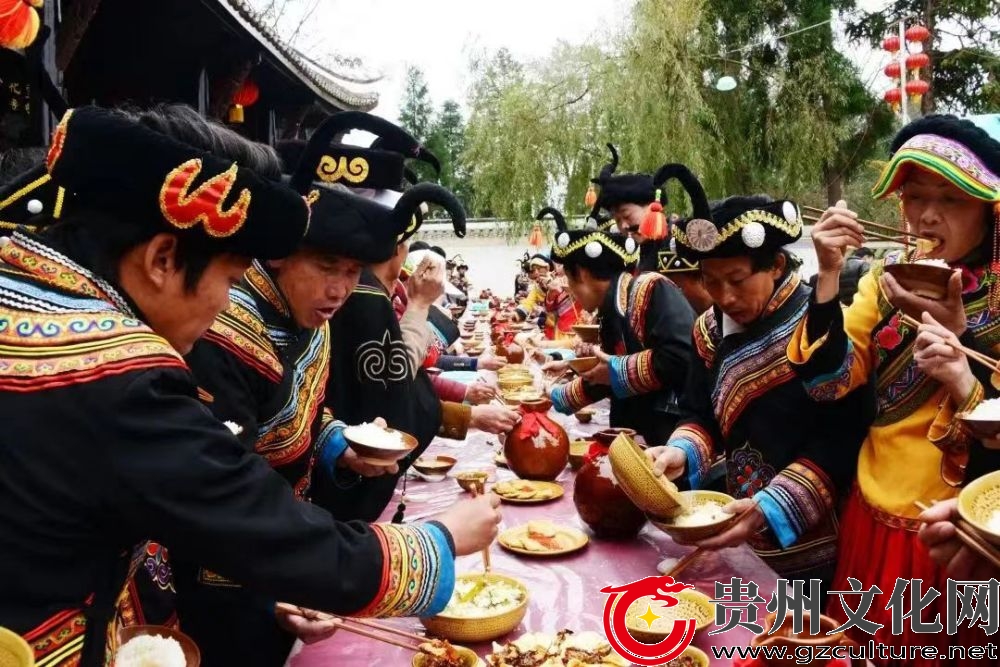 “骑遇百里·奔赴花海”2024中国·百里杜鹃机车嘉年华踩线巡游活动成功举办(图5)