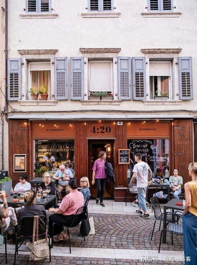 骑行圈内幕曝光：大佬们都去这！奶牛一脚踏两国这个小城太硬核(图2)