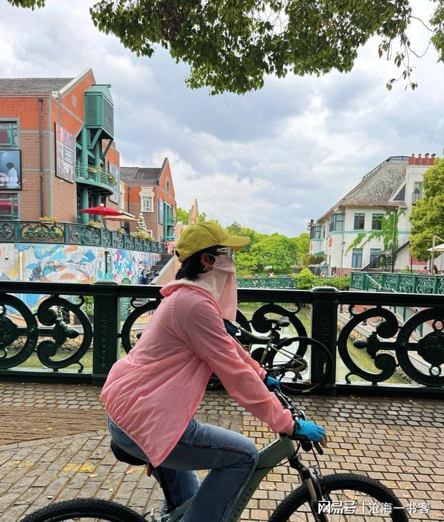 骑行圈内幕曝光：大佬们都去这！奶牛一脚踏两国这个小城太硬核(图7)