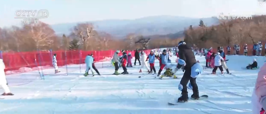 创新业态释放“冬雪夏凉”资源优势新活力“高端赛事+大众活动”添彩花样冰雪(图7) 创新业态释放“冬雪夏凉”资源优势新活力“高端赛事+大众活动”添彩花样冰雪(图7)