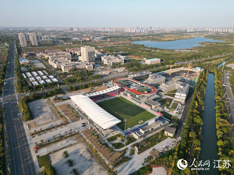 南通海门有座足球小镇(图2) 南通海门有座足球小镇(图2)