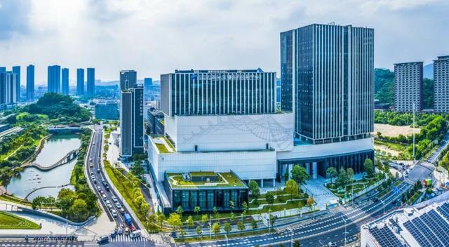 一周8次亮相央视！光明实力圈粉！(图3)