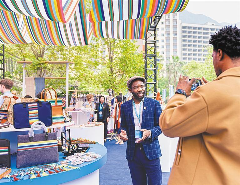 奔向更好的日子——云南省怒江州推进乡村全面振兴掠影(图3) 奔向更好的日子——云南省怒江州推进乡村全面振兴掠影(图3)