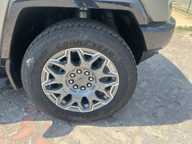 2024款悍马EV3XSUV清仓处理落地价多少钱(图3)