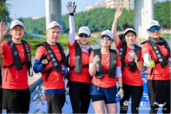 “科学+体育”碰撞出创新火花光明科学城赛艇挑战赛太燃了(图3) “科学+体育”碰撞出创新火花光明科学城赛艇挑战赛太燃了(图3)