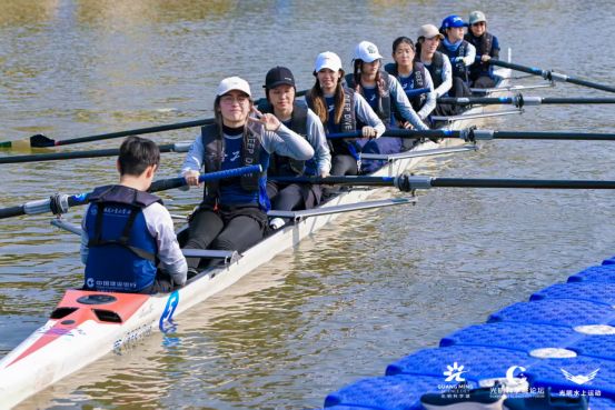 “科学+体育”碰撞出创新火花光明科学城赛艇挑战赛太燃了(图4) “科学+体育”碰撞出创新火花光明科学城赛艇挑战赛太燃了(图4)
