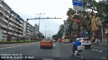 新国标逼疯4亿电动自行车主:不是车变慢了是路权一直没理清(图4) 新国标逼疯4亿电动自行车主:不是车变慢了是路权一直没理清(图4)