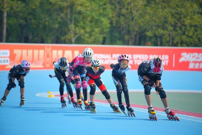 潮涌金湾活力续航!2025中国时尚体育季(珠海站)圆满收官(图8) 潮涌金湾活力续航!2025中国时尚体育季(珠海站)圆满收官(图8)