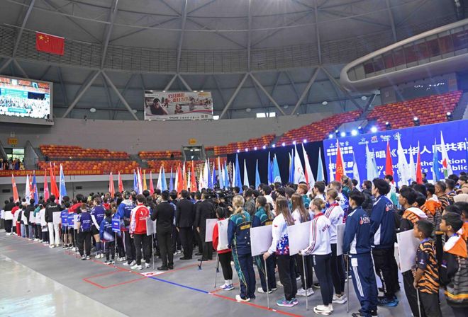 花都上演巅峰对决！16个国家和地区跳绳高手过招