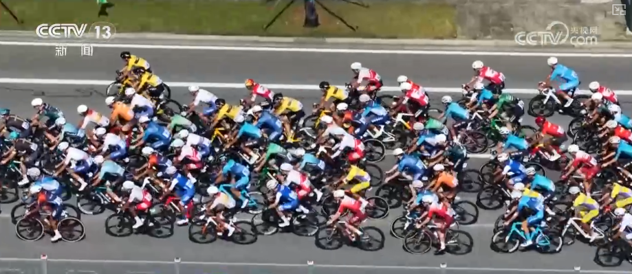 赛事热、消费火500万人次、3075亿元!全民健身新潮流“骑”出经济新热力(图2) 赛事热、消费火500万人次、3075亿元!全民健身新潮流“骑”出经济新热力(图2)