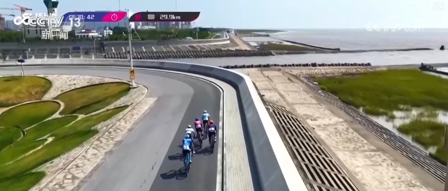 赛事热、消费火500万人次、3075亿元!全民健身新潮流“骑”出经济新热力(图6) 赛事热、消费火500万人次、3075亿元!全民健身新潮流“骑”出经济新热力(图6)